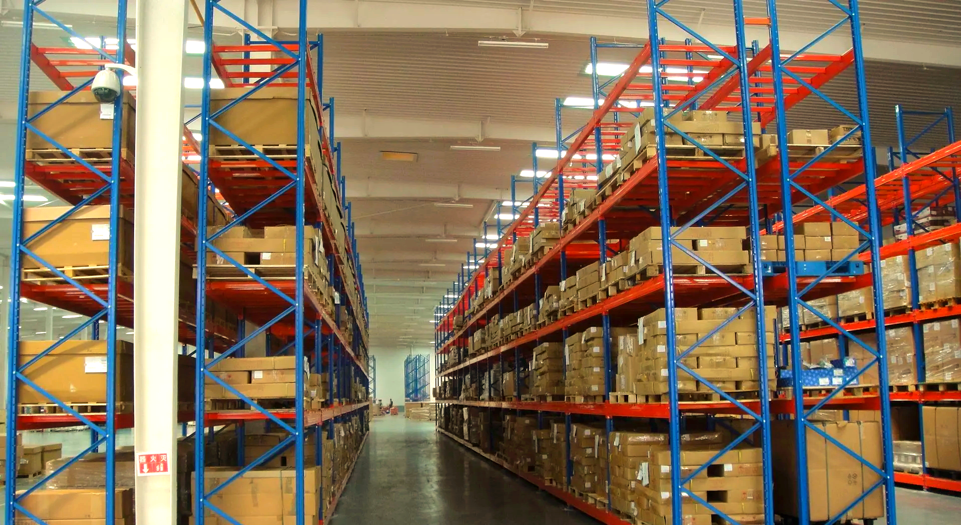 How to Install Heavy Duty Warehouse Shelving Safely
