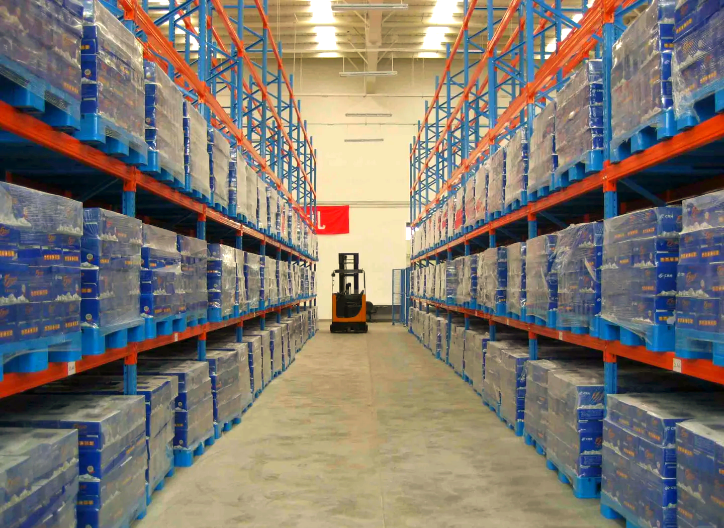 Key Benefits of Industrial Warehouse Shelving for Commercial Use